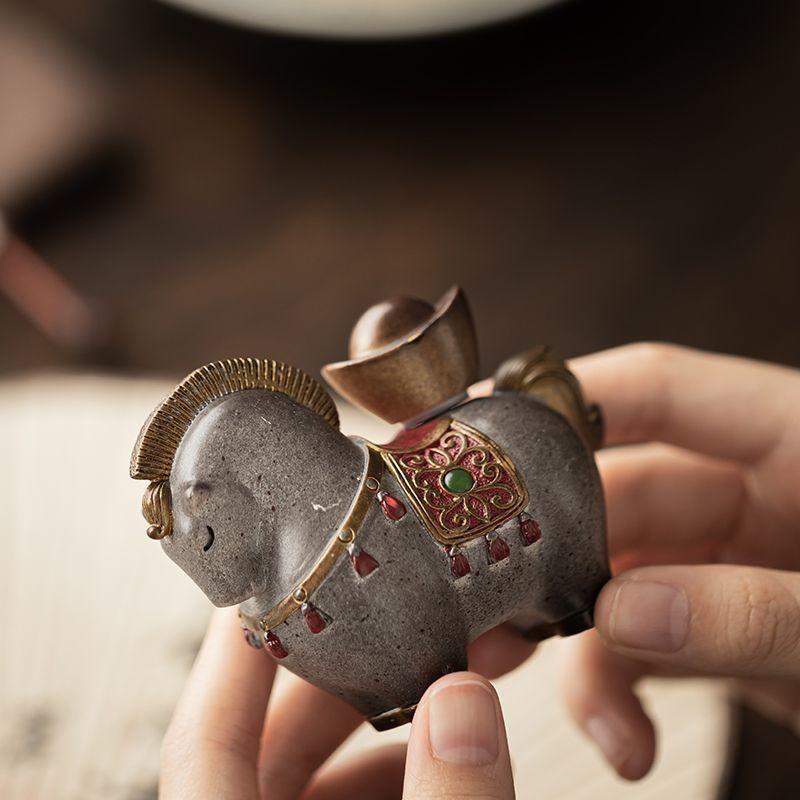 Lucky Horse Tea Pet Chinese Style Fortune Tang Horse Ornament Reusable Tea Tray Accessory Fine Tea Play for Tea Table