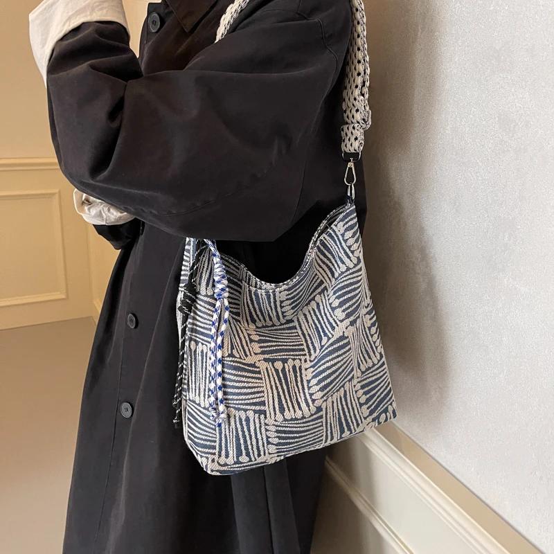 Women's Canvas Bag  Designer  Casual Bag  Shoulder Messenger Bag  Large Capacity  Cotton  Reusable Beach Bag