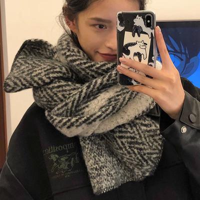 Accessori – Sciarpe e foulard