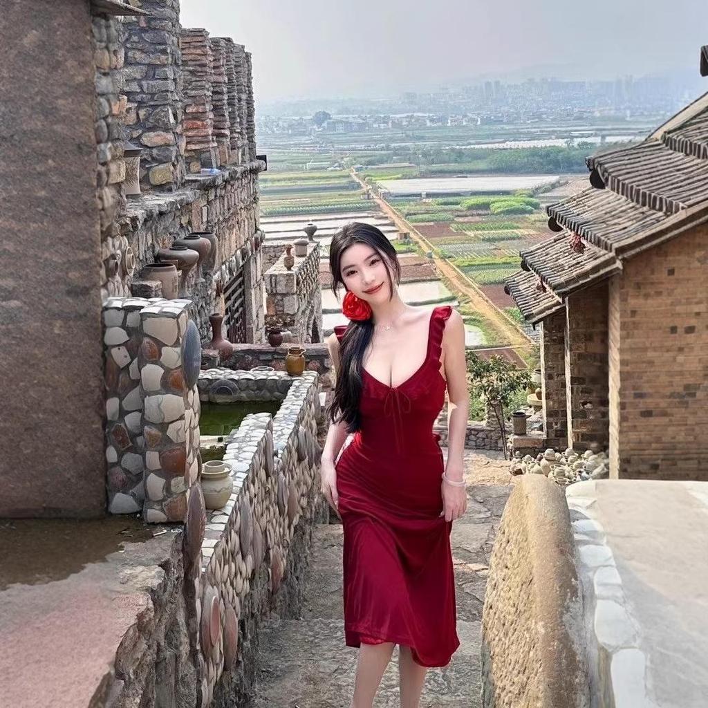 Elegant White Spaghetti Strap Backless Fairy Dress - Women's New Arrival Summer Beach Photoshoot Long Skirt