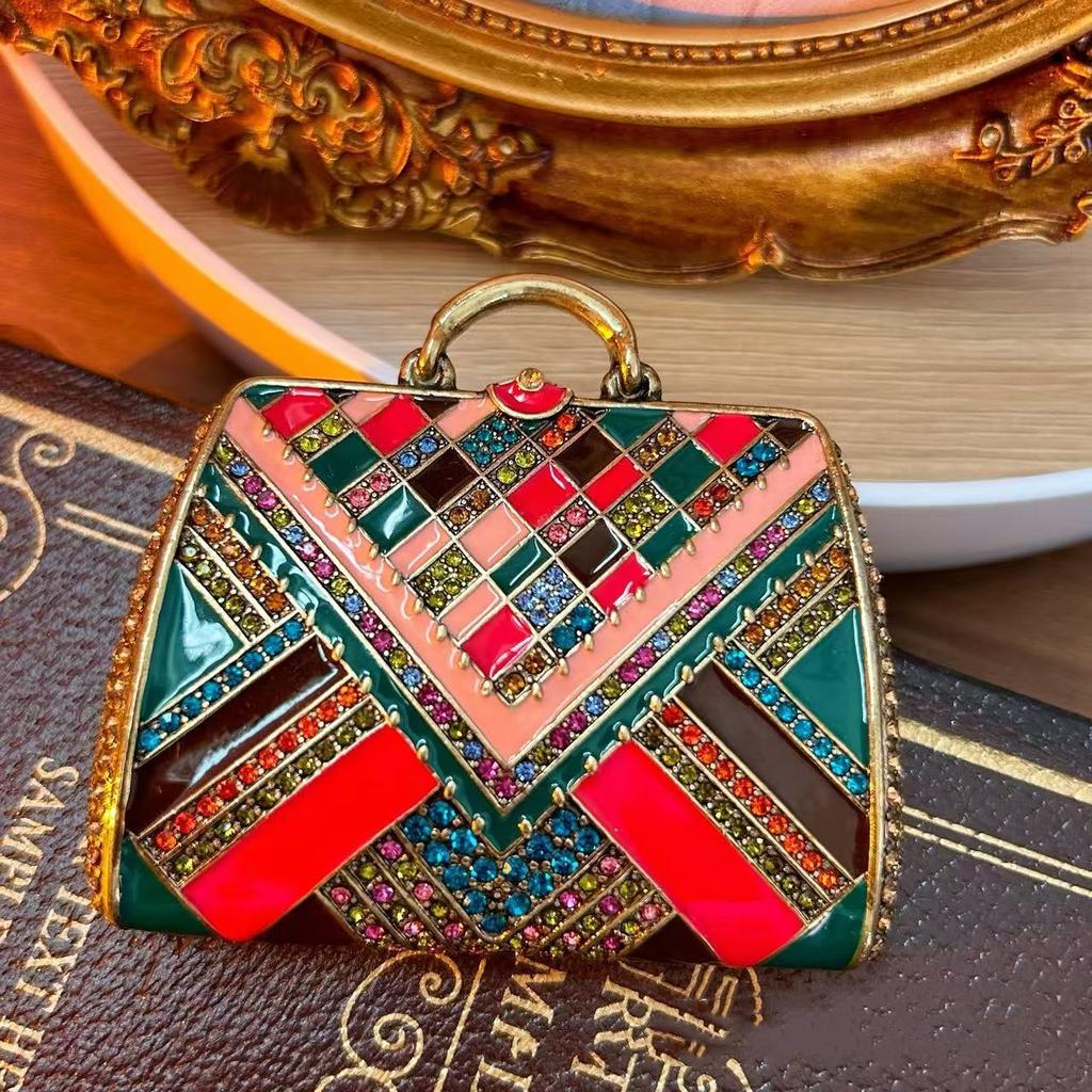 Vintage Classic Women Men Heavy Industry Crystal Brooch Badgeds Middle Style Unisex Rhinestone Exquisite Pin Accessories Gift