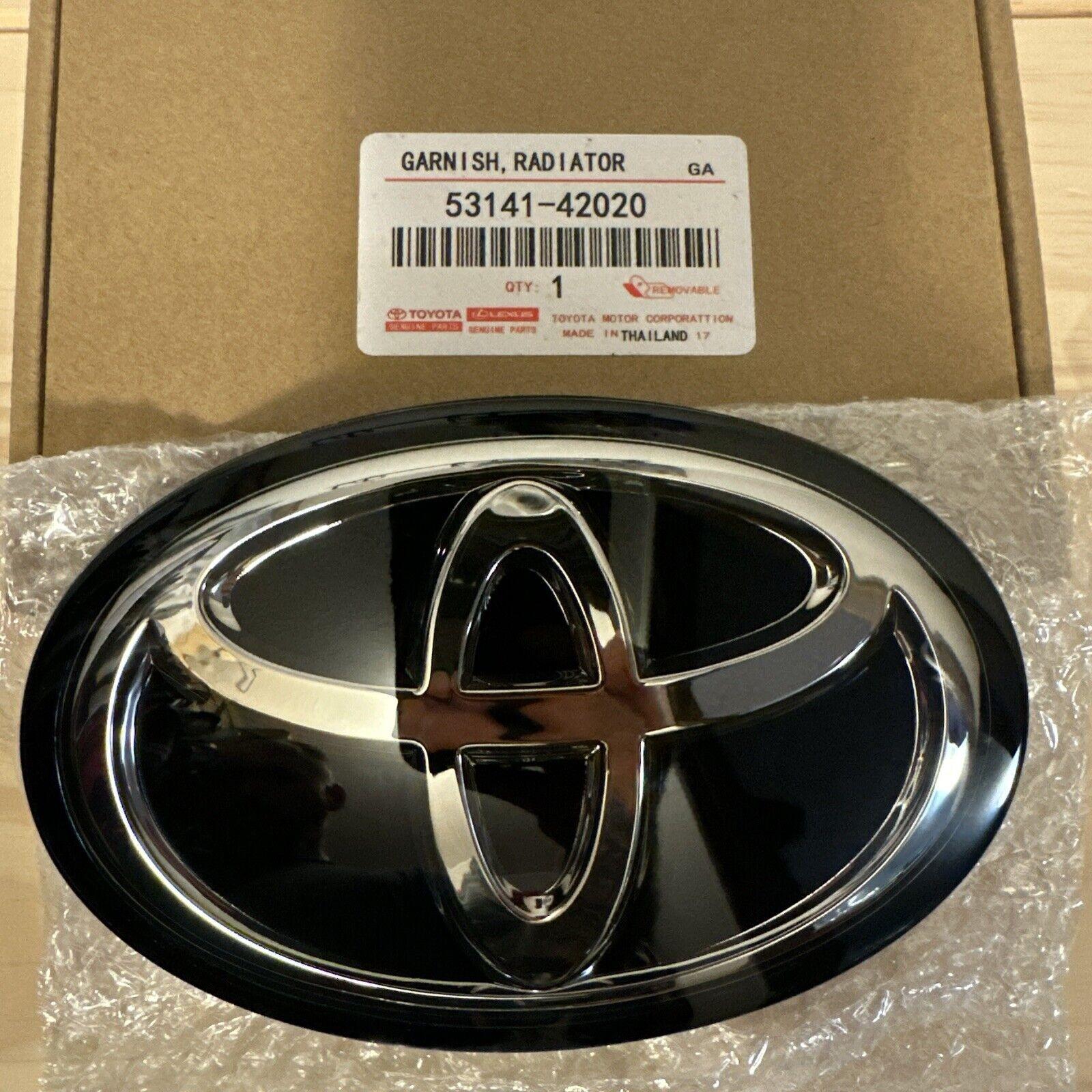 

53141-42020 Toyota C-HR RAV4 Avalon Corolla Highlander Шильдики OEM НОВЫЙ Работает с Acc Радар Черный чёрный