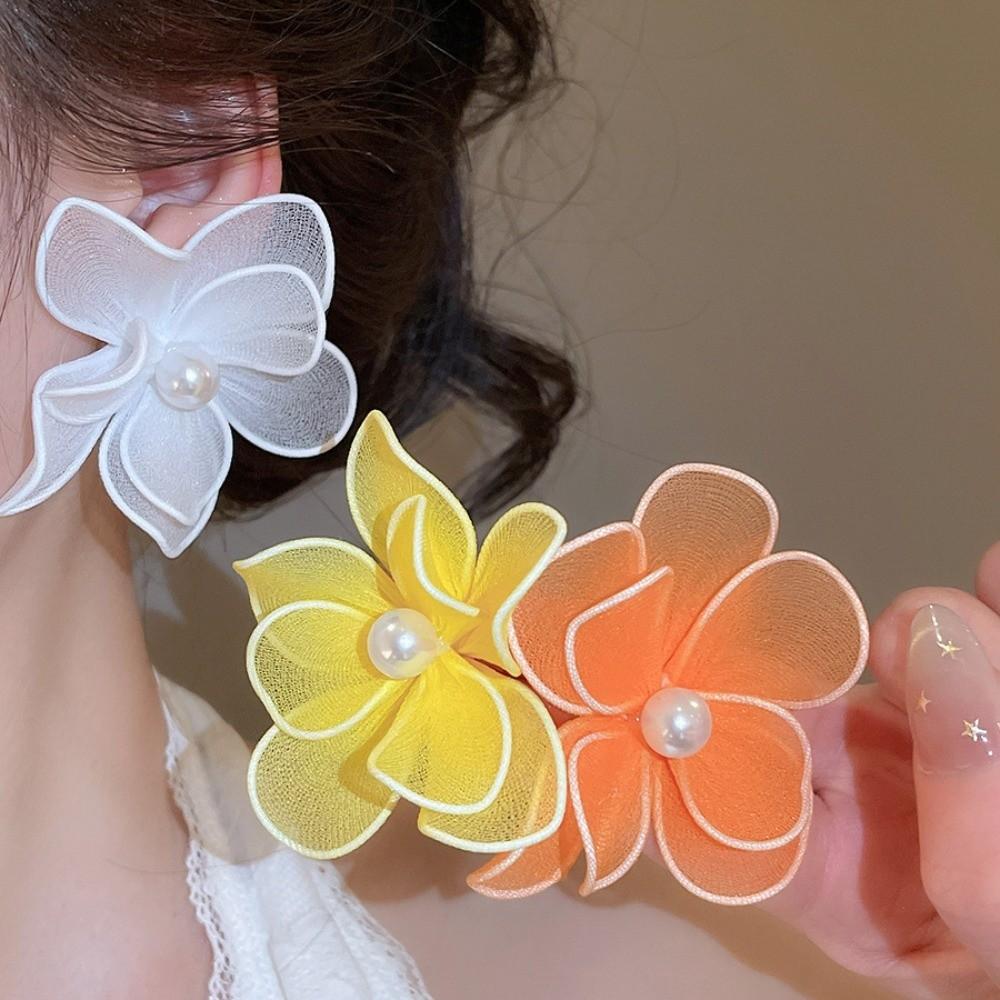 Iron Wire Iron Mesh Flower Earrings Pearl Ladies Stud Earrings Women Floral Ear Studs Daily Wear