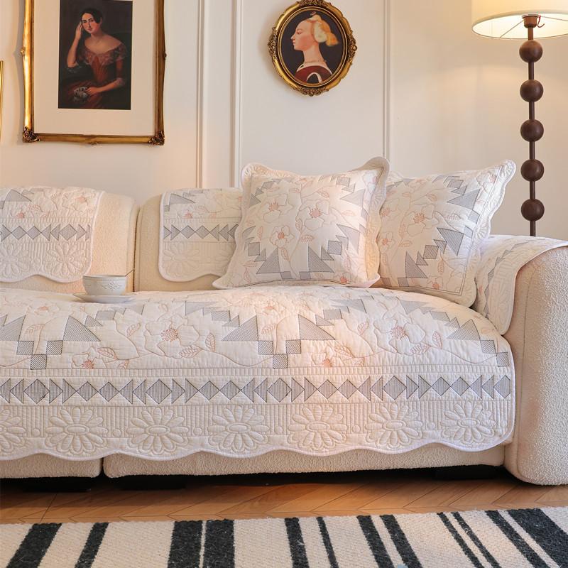 

French Light Luxury Cotton Embroidered Sofa Cover Universal For All Seasons, Non-Slip Quilted Sofa Cover Cloth Towel Sofa Universal Cover 70*70cm
