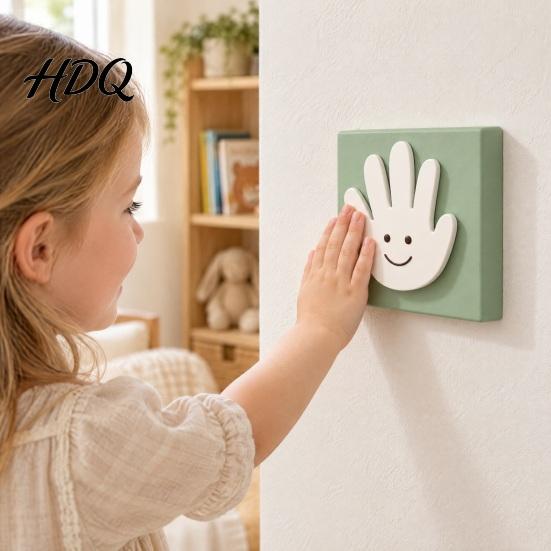 Cute Palm Light Switch Guard 3D Printed High Five Plate Covers Decorative Bedroom Wall Decoration Cover Plate Creative Outlet Covers Faceplate