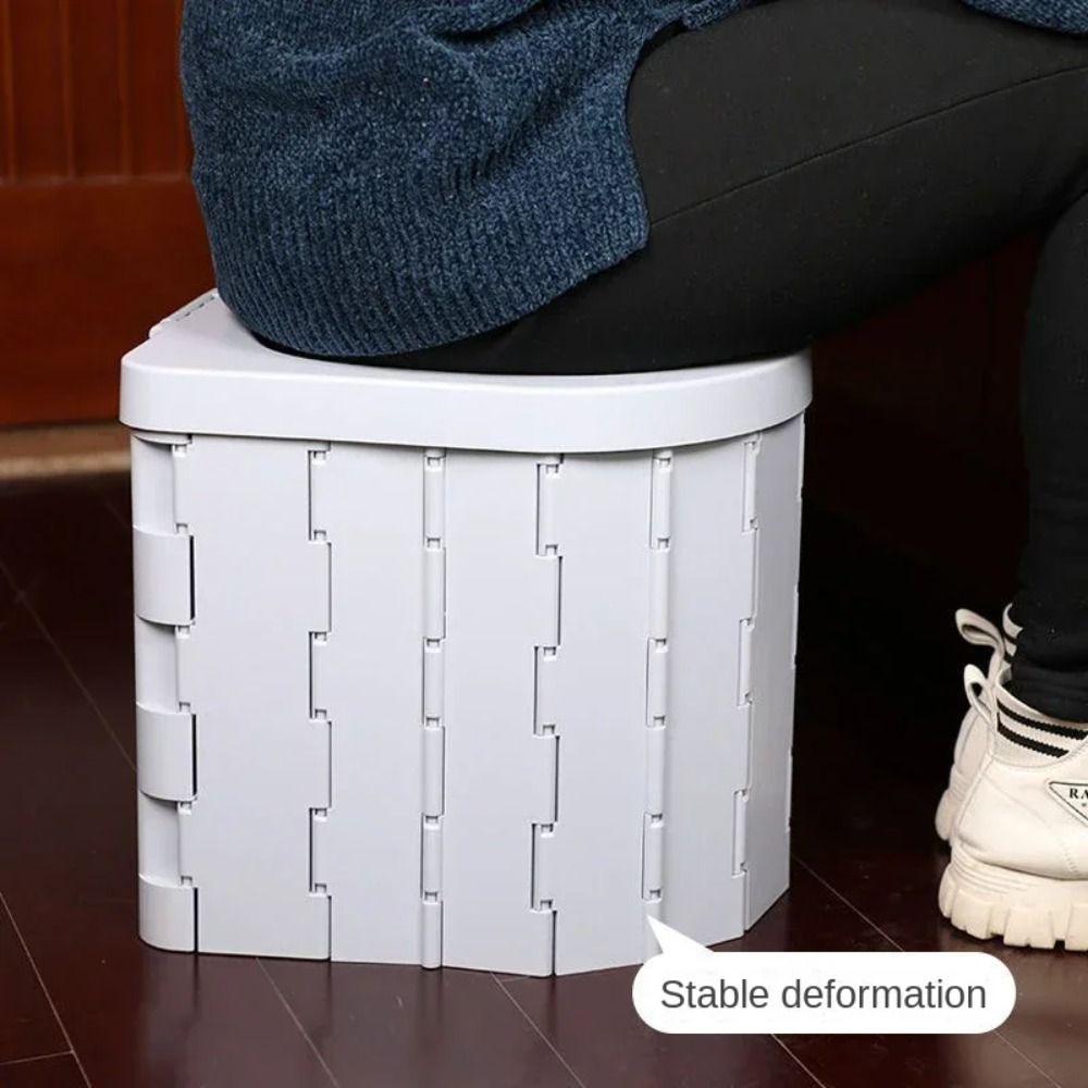 Flip-top Folding Toilet One-piece Design Vehicle-mounted Toilet Potty Portable Toilet  Hiking