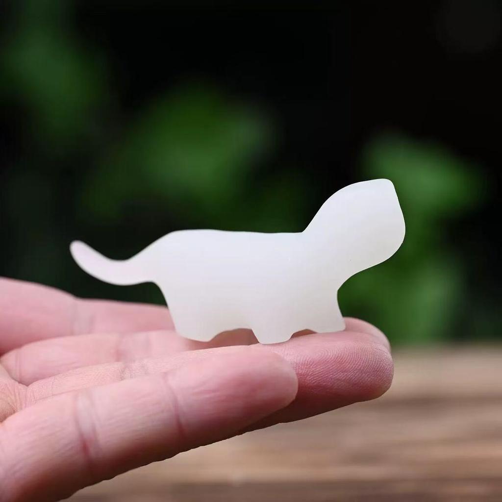Rainbow Wood Carving: Cute Cat Desktop Ornament - Creative Miniatures for Home Decor