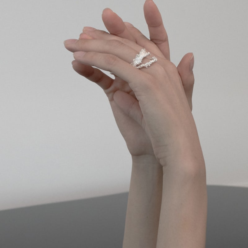 Mouvebament White Two line ring_Silver 925