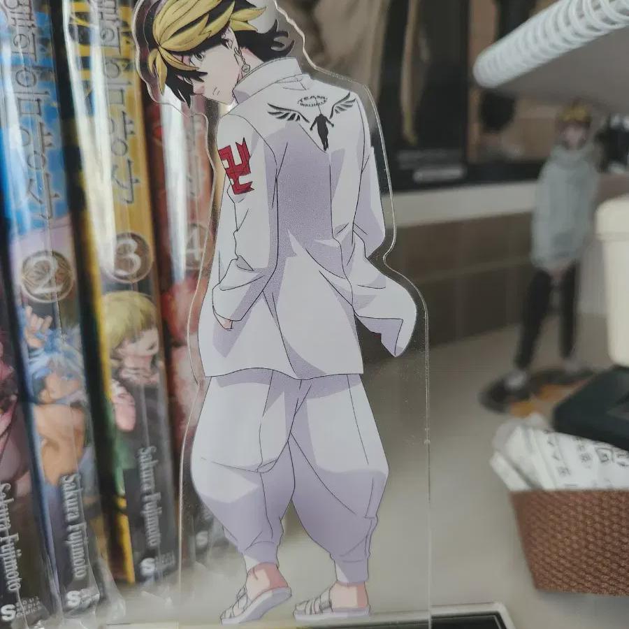 

Kazutora Rare Acrylic