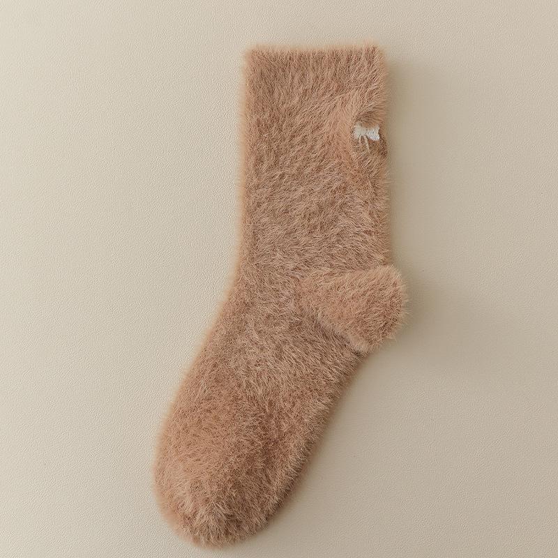 

Autumn Winter Mink Fleece Bow-Tie Plush Socks Woman Cute Sweet Mid-Tube Socks Thickened Warm Home Sleep Short Socks For Girls кофейный