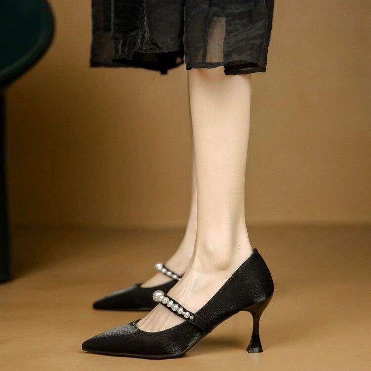 High heels women's 2025 new beige pointed Mary Jane small heels single shoes French bride shoes bridesmaid wedding shoes