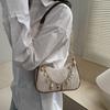 Spring New Women Simple Shoulder Bag Fashi Straw Fashiable and Versatile Crossbody Bag Lightweight Casual Commuting Bag
