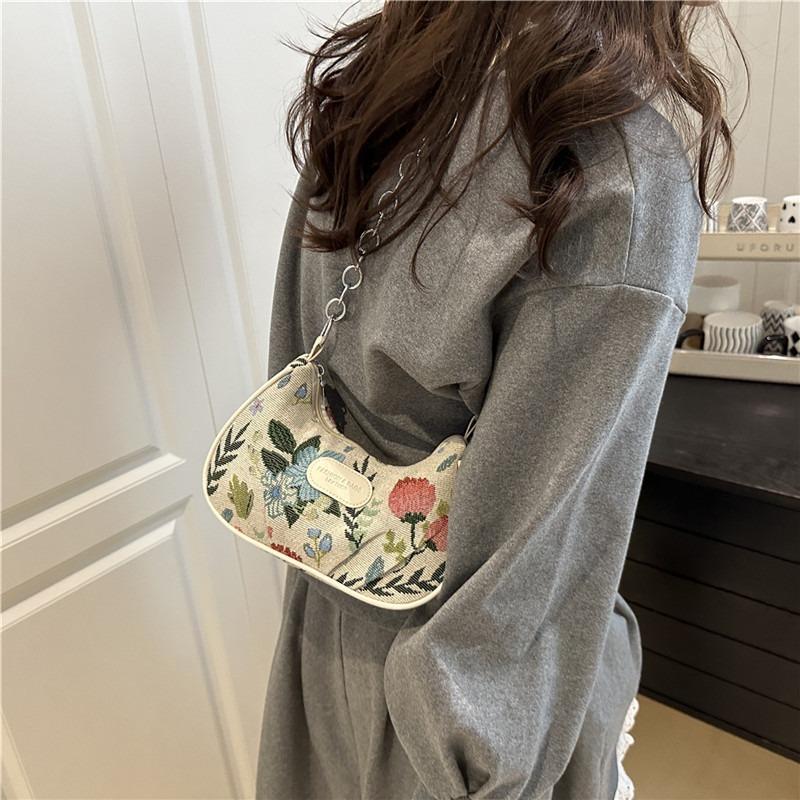 Niche literary and artistic big flower shoulder bag women's new casual underarm bag fashion shoulder bag simple sense women's bag