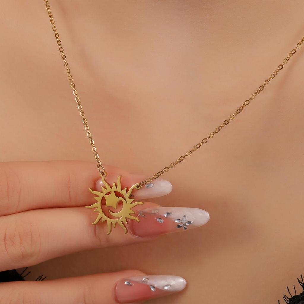 Vintage Stainless Steel Pendant Necklace for Unisex Exaggerated Shiny Sun Moon Geometric Necklace Elegant Party Jewelry Gifts