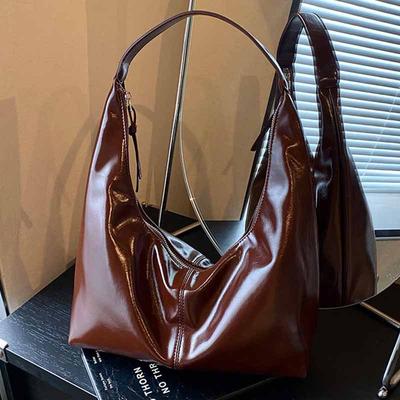 Damentaschen – Geräumige Taschen