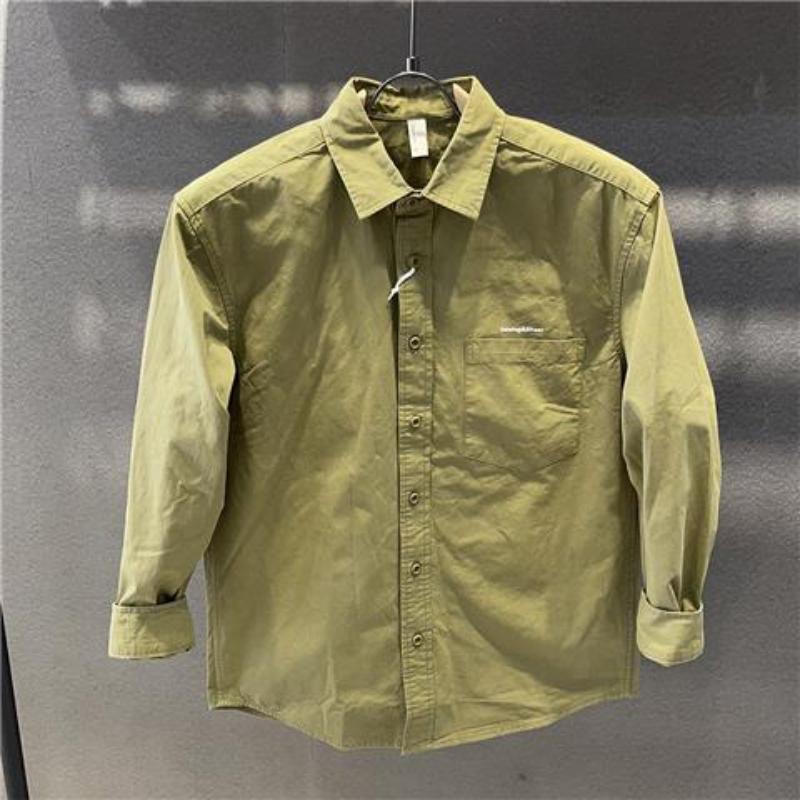 

2024 Осень Мужские Сращенные Рубашки с Квадратным Воротником на Пуговицах и Карманом Модные Однотонные Свободные Минималистичные Повседневные Универсальные Рубашки с Длинным Рукавом L зелёный
