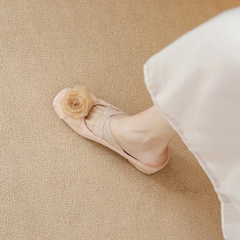 

Coarse heel single shoes single shoes gentle flower Mary Jane bag head half drag women s shoes 39