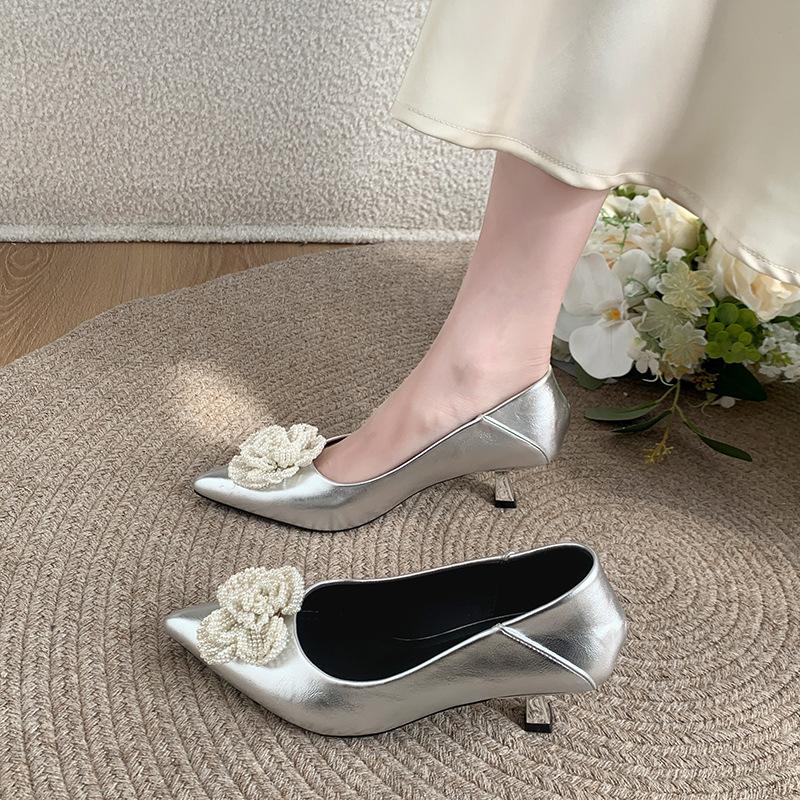 39663 High Instep Fat Feet Stiletto Shoes French Pearl Flower Pointed Heels Large Size Women's Shoes 41 To 43