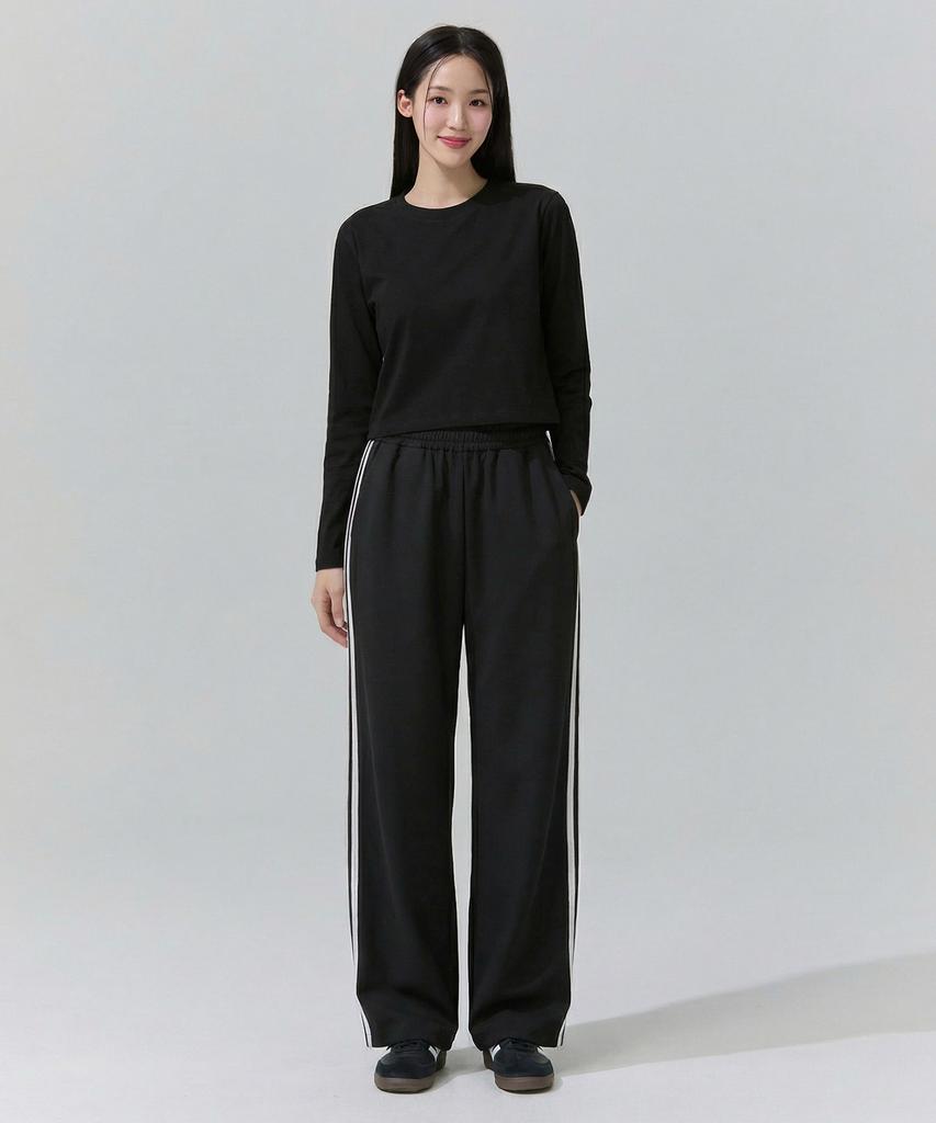 Beullaegmonseuteopis Lee Sun Wide Training Pants (Black) / Bm260226
