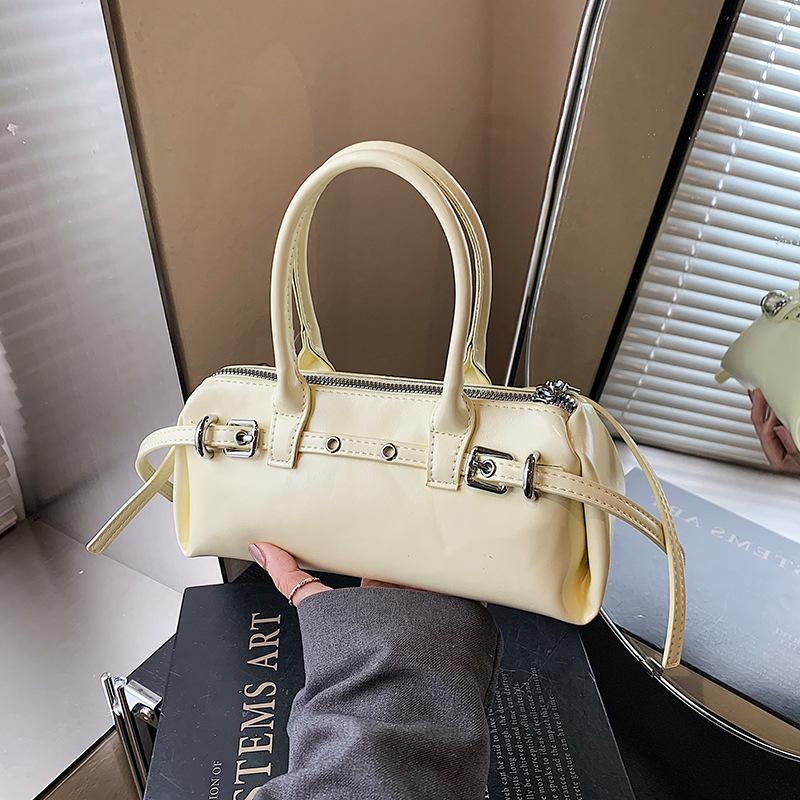 Premium commuter small bag women's new versatile messenger bag fashion portable pillow bag baguette bag