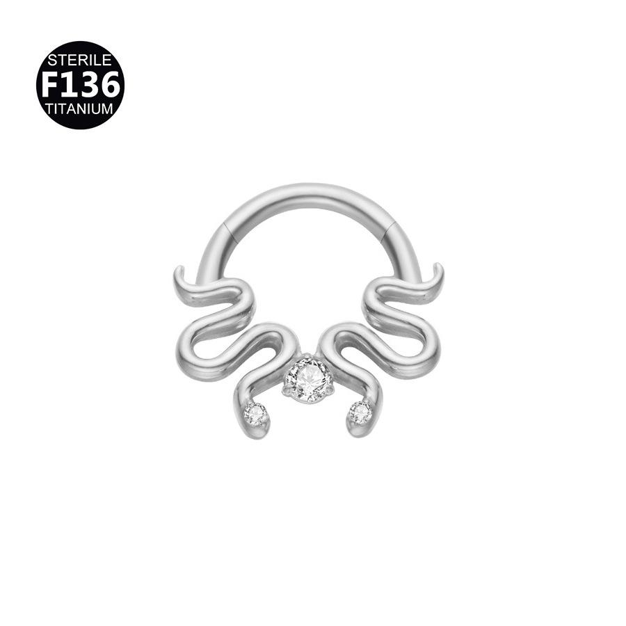 Anello in Lega di Titanio G23 2024 con Frange Intagliate per Naso e Orecchio - Gioiello Piercing Raffinato