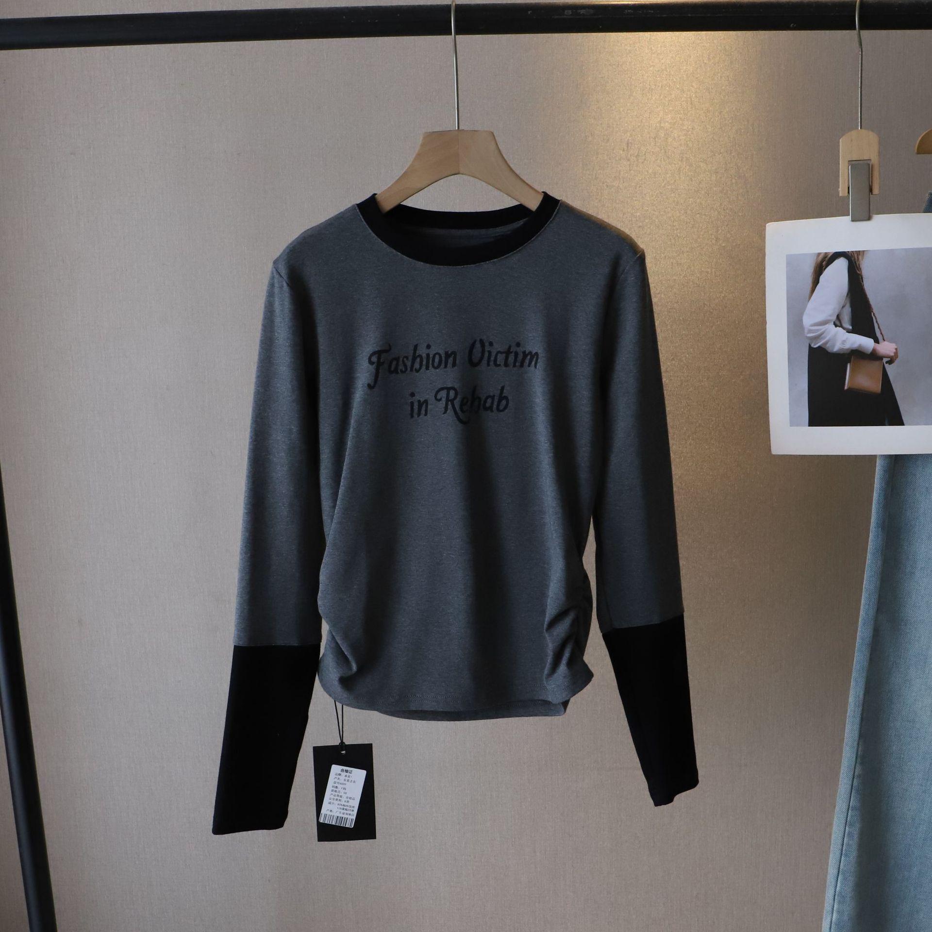 

Весна 2025 Корейская Женская Футболка с Длинным Рукавом, с Начесом, Сборками, Лоскутным Шитьем и Принтом Букв One Size светло-серый