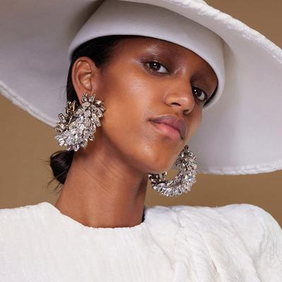 Exaggerated Geometric Circle Earrings Design Sense Rhinestone Earrings Femininity Catwalk Accessories Female Earrings
