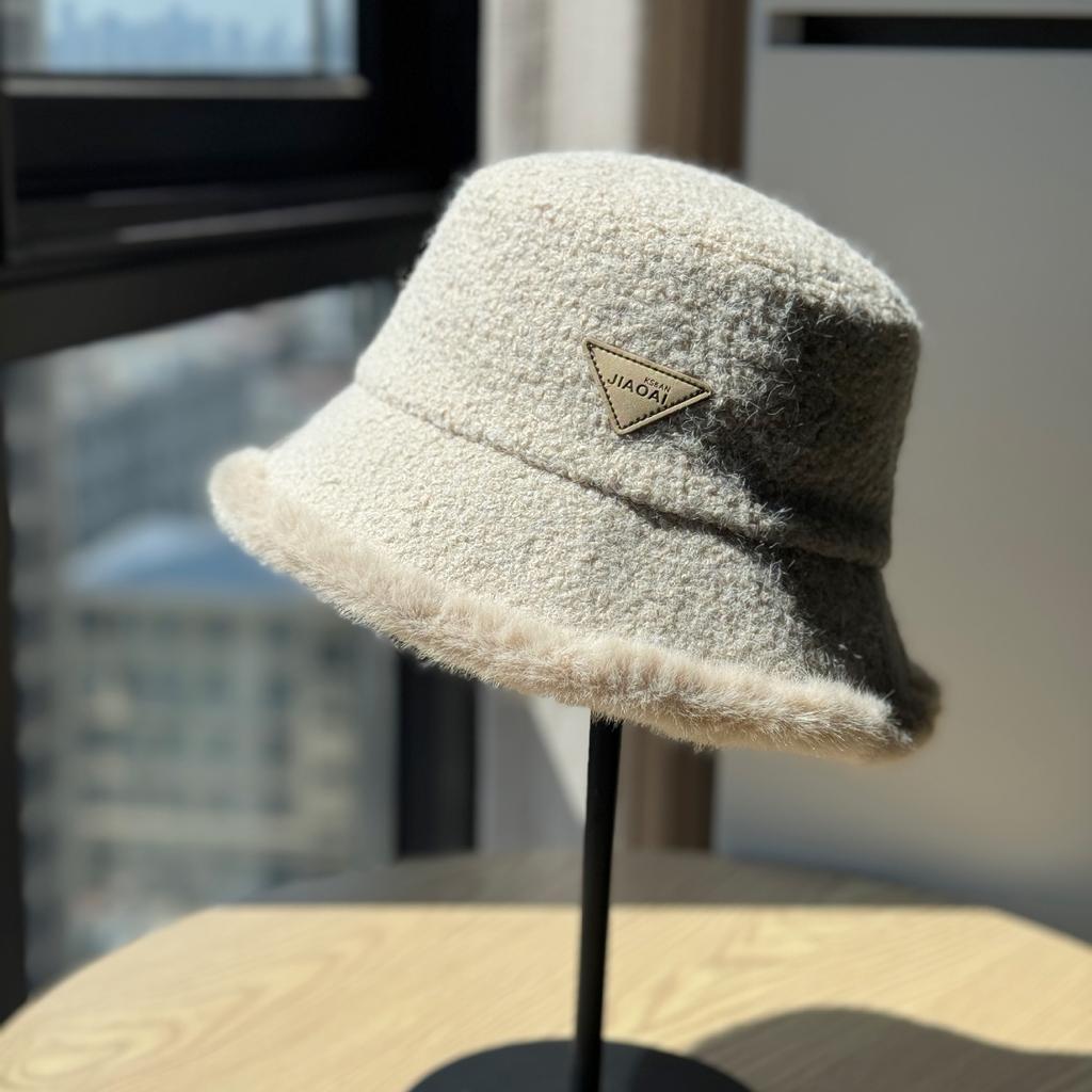New Plush Fisherman Hat Triangle Mark Autumn and Winter Ins Versatile Warm Basin Hat Women's Lamb Velvet Ear Protection Bucket Hat
