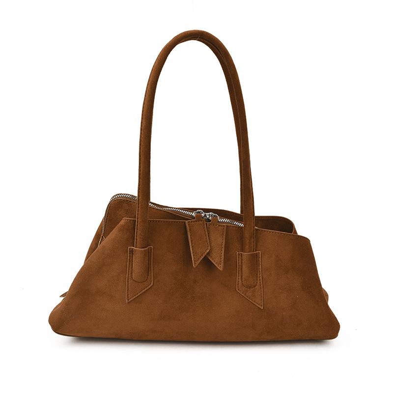 2025 Autumn New Irregular Shoulder Bag Fashionable Foreign Style Loose Feeling Matte Suede Large Capacity Women's Special Bag