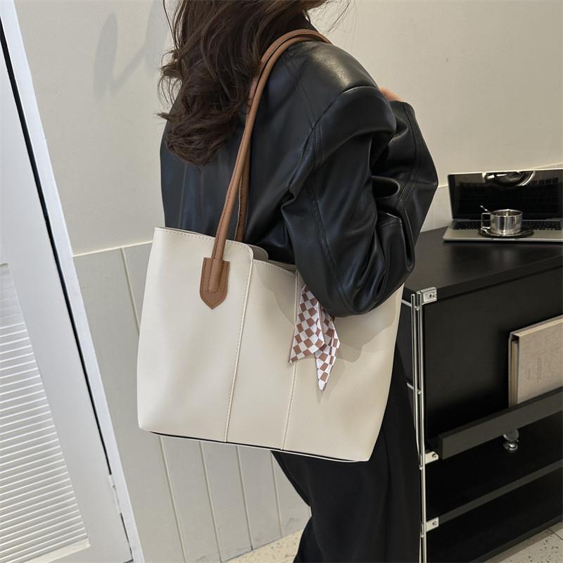 Stylish Minimalist Shoulder Tote Bag For Women With Large Capacity In Black White Brown Pink And Khaki For Everyday Use