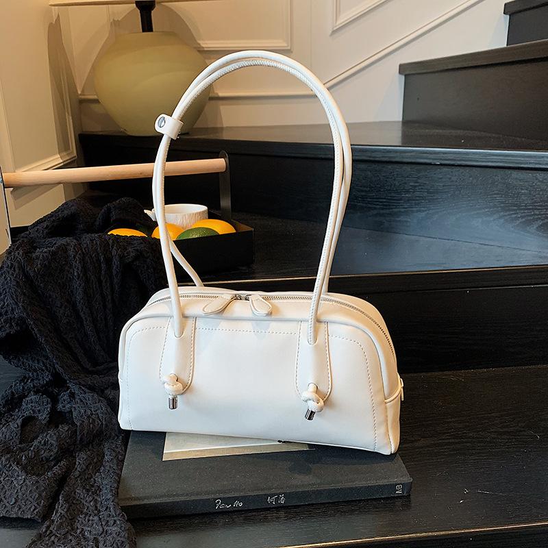 Stylish large-capacity underarm commuter bag women's bag 2025 new simple bowling bag simple shoulder bag