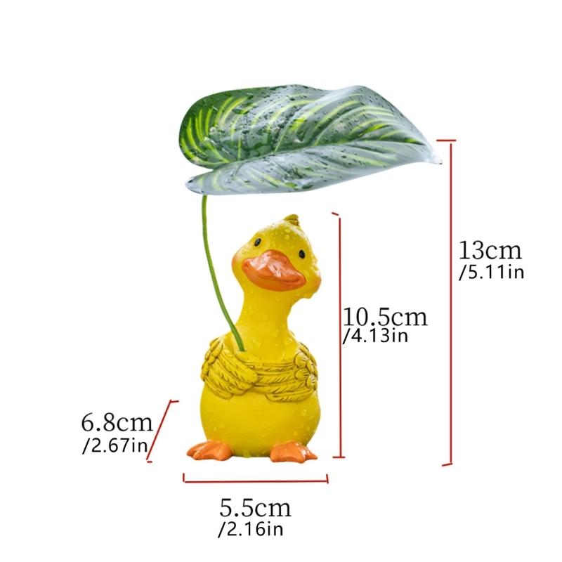 Cartoon Duck Figurine Holding Leaf Resins Ornament Decorative Animal Miniature For Potted Plant Displays And Shelves