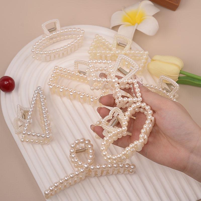 Korean Pearl Claw Hair Clip - Elegant Retro French Style