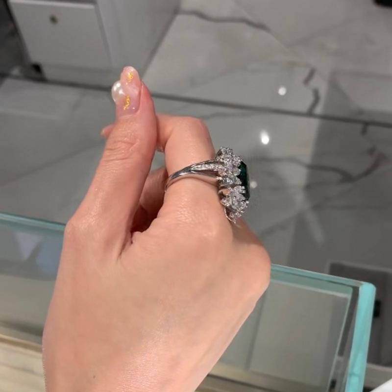 Spanish Royal Family Green Zircon Flower Ring: Women's Adjustable High-End Design with Colorful Gemstones