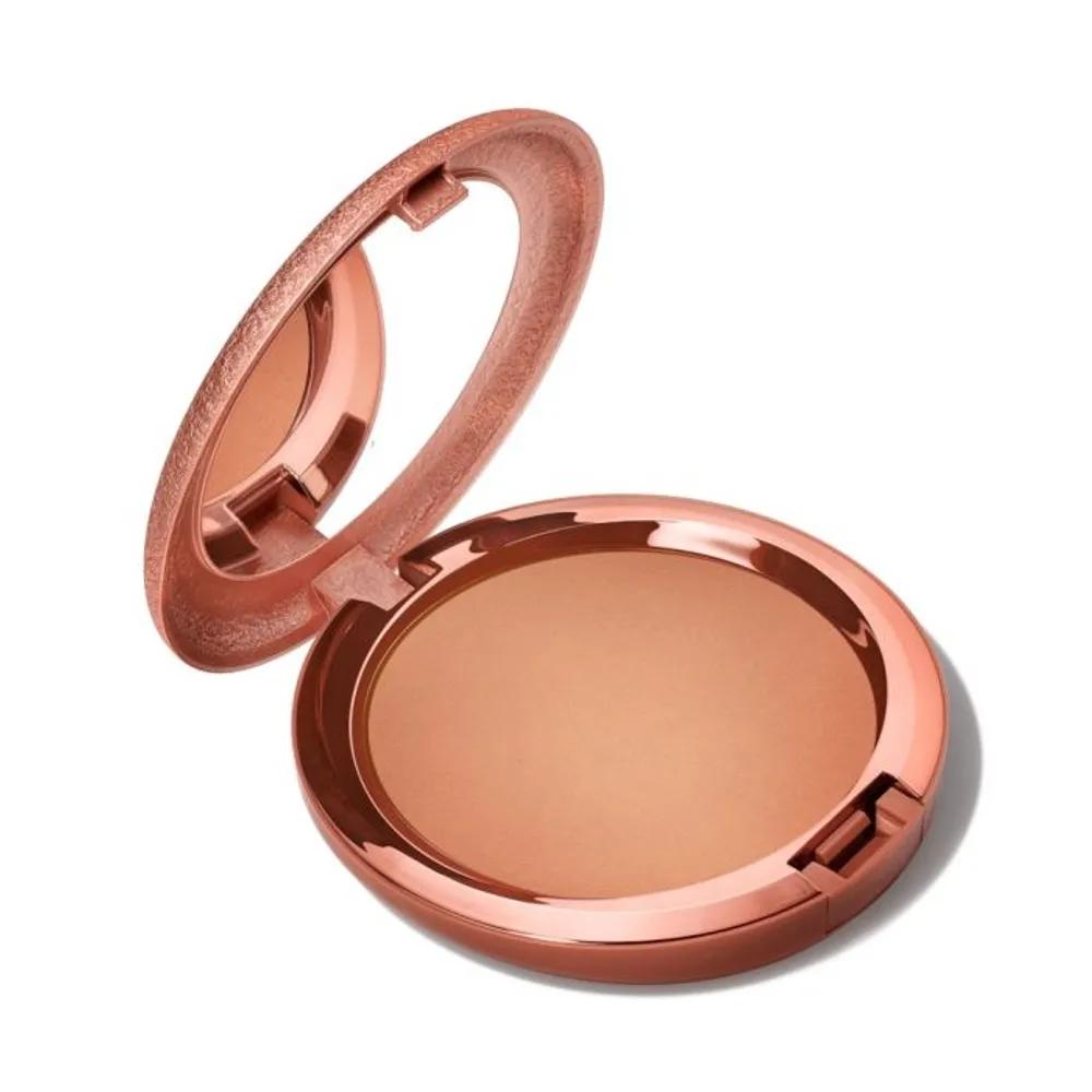 MAC Matte Light Golden Skinfinish Sunstruck Matte Bronzer Blush Brown