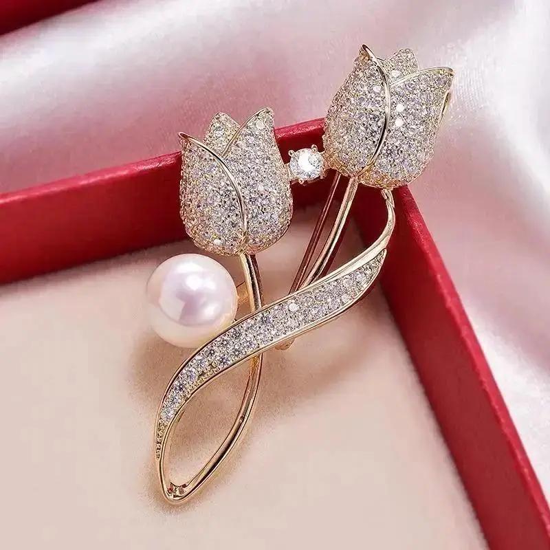 1 Pcs Fashion Women Minimalist Pearl Full Diamond Brooch Tulip French Brooch New Clothing Accessories Jewelry Creative Gifts