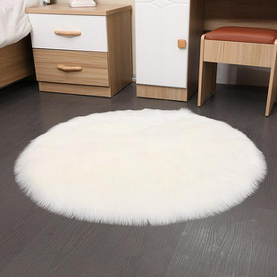 Australian Faux Wool Sofa Cushion - European Style Sheepskin-Shaped Plush Carpet for Living Room, Bedroom, and Bay Window.