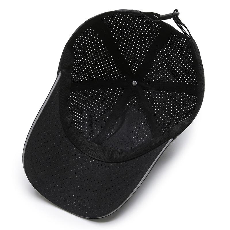 Men's Mesh Quick-Dry Baseball Cap - Breathable Sun Protection with Reflective Sandwich Brim Duckbill Hat.
