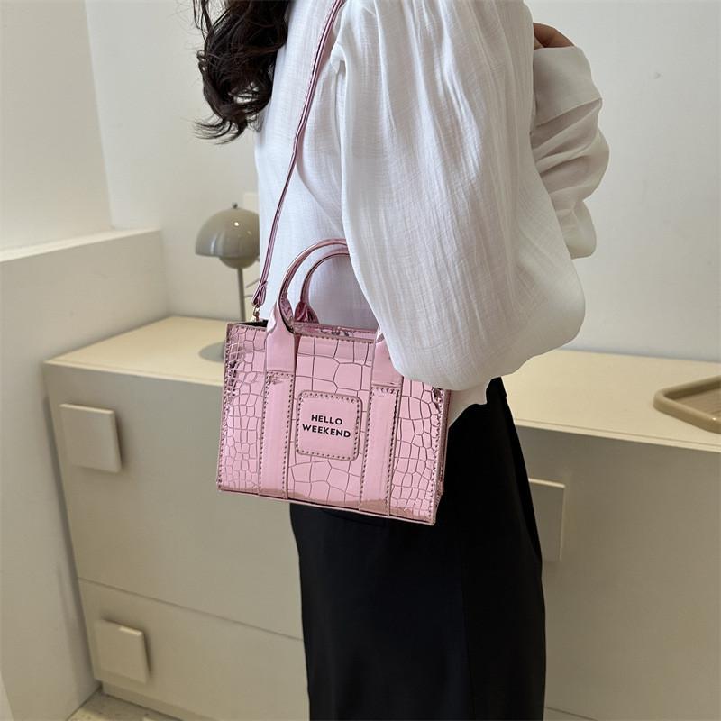 Fashionable Pu Leather Crossbody Bag Elegant Small Square Bag For Daily Use
