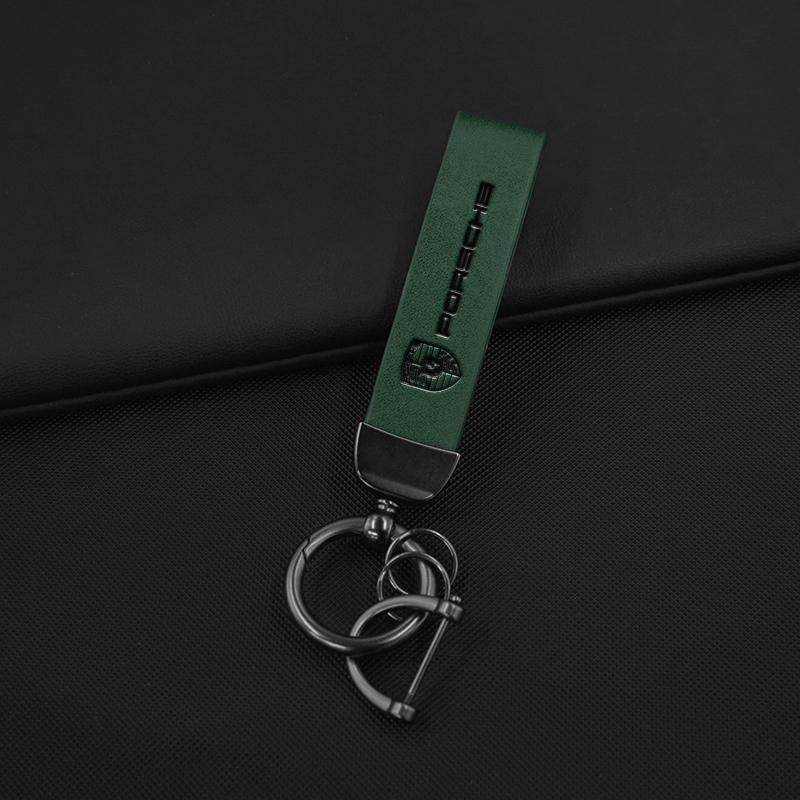 Leather KeychainFor Porsche Cayenne Panamera Macan 911 Taycan Boxster Cayman 918 Pajun Car Logo Key Chain Pendant Key Holder