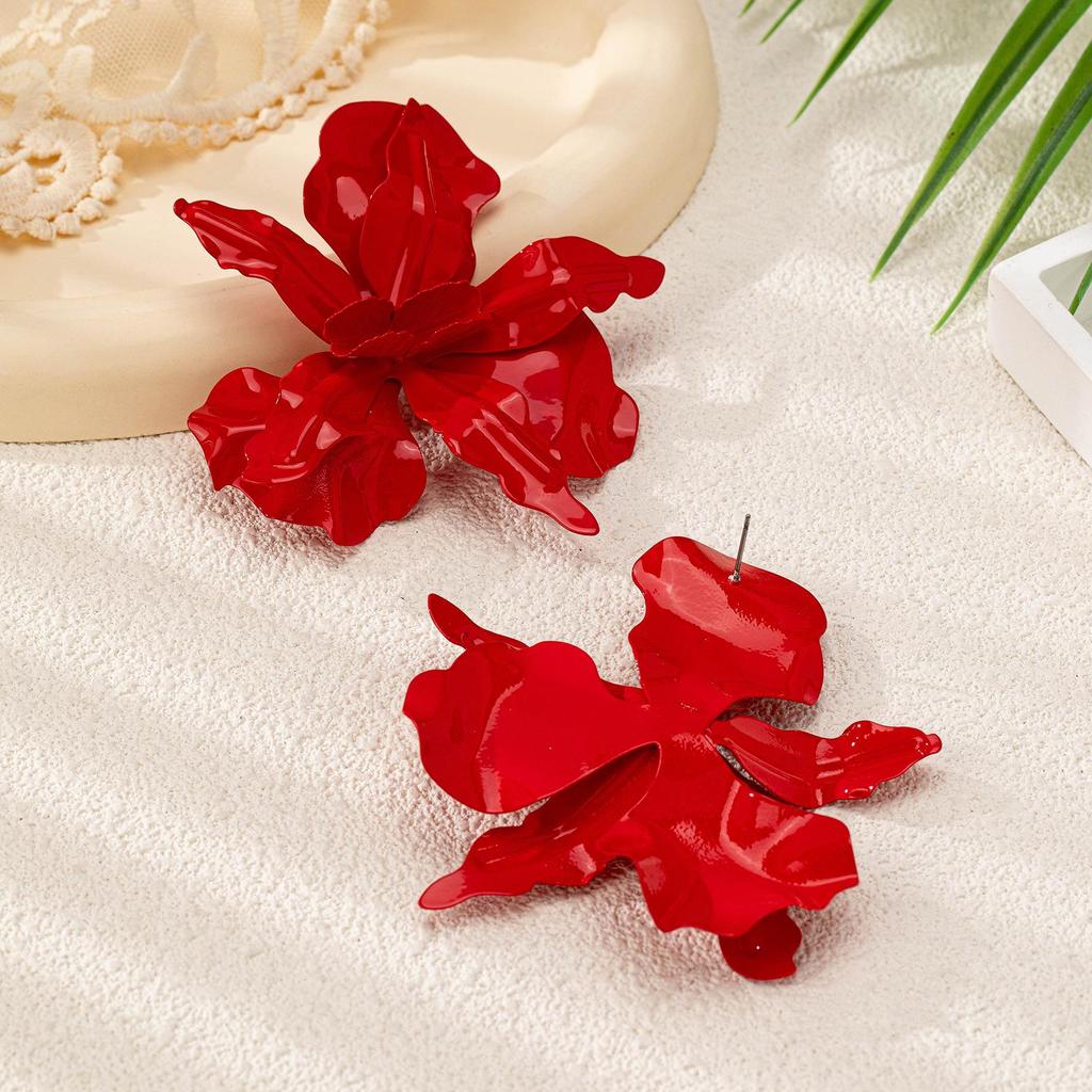 Exaggerated Red Flower Stud Earrings: Unique High-End Design for Parties