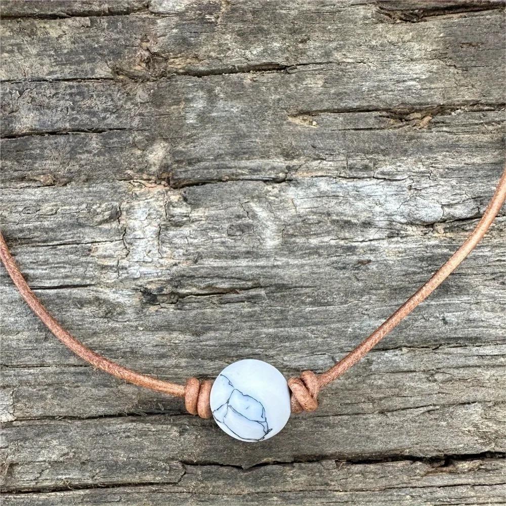 Fashionable Retro Turquoise Beaded Short Neck Fitting Women's Necklace, Versatile for Daily Use