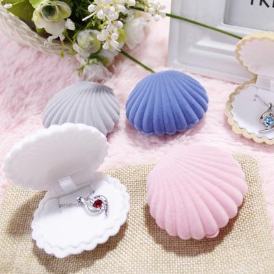 Fashion Women Shell Shape Velvet Jewelry Case Box for Necklace Earrings Ring