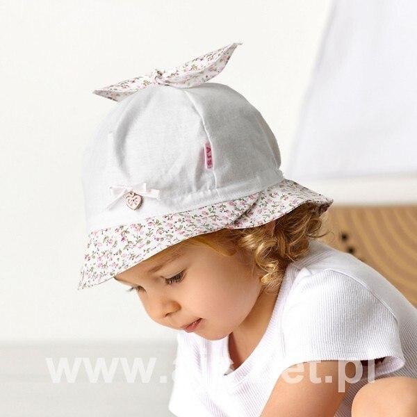 

Czapka AJS 48-215 dziewczęca AJS