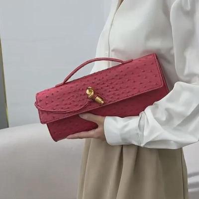 2025 Handgemachte Baguette-Abendtasche mit Straußenmuster – Exquisite Schulter- und Umhängetasche