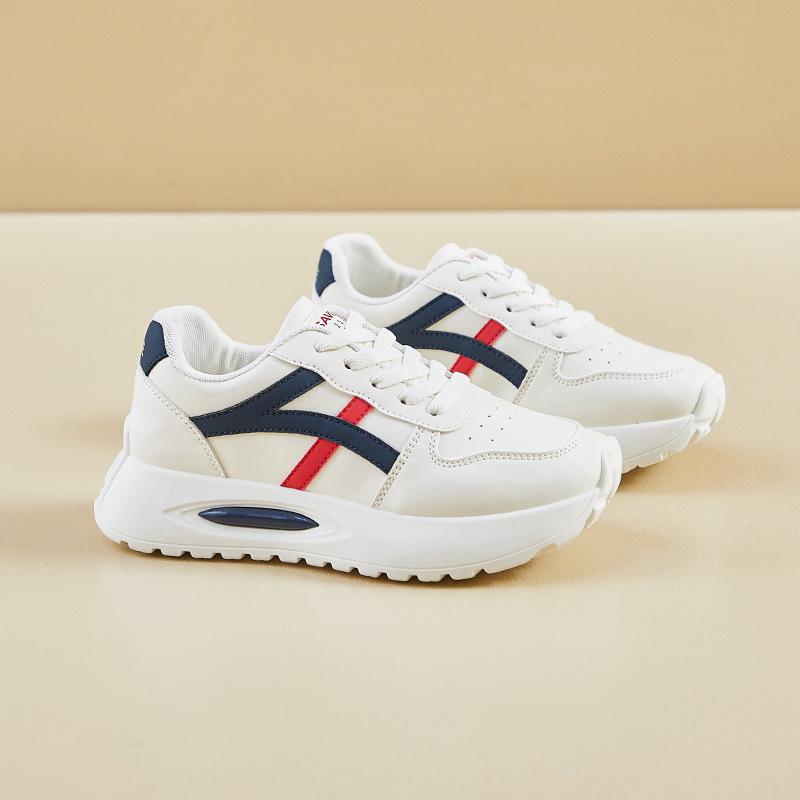 The new female Forrest Gump shoes in spring are heightened and soft, suitable for students to run and shoot on the street