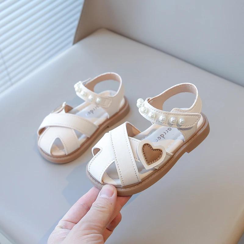 Toddlers Girls Sandals Kids Heart Sandals with Pearls Beading Toe-covered Anti-skid 2025 Summer Brand New Fashion Princess Shoes