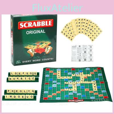 Přenosná a kompaktní hračka Scrabble ideální pro rodinné herní večery a vzdělávací hru