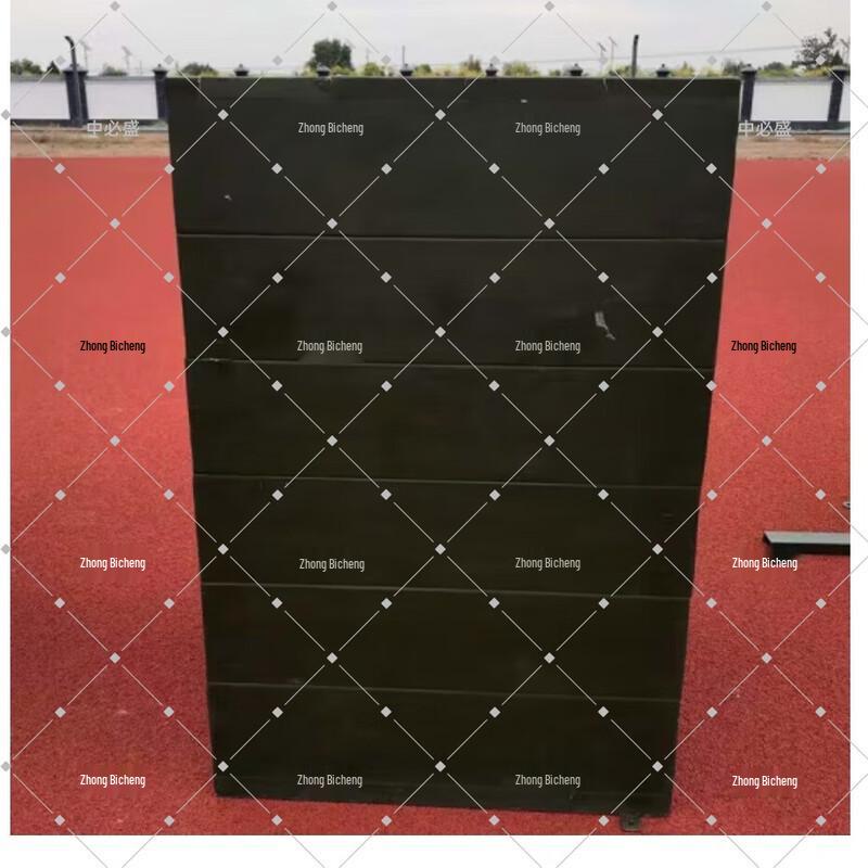 Mobile 400-meter Obstacle Training Equipment