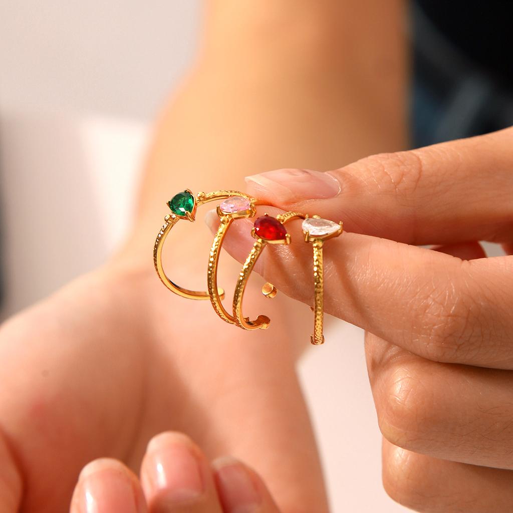 French Light Luxury 18K Gold Plated Stainless Steel Zircon Inlaid Retro High-end Teardrop Hammered Open Ring for Women